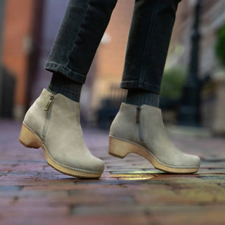 Dansko - Women's Lizanne Bootie Clogs