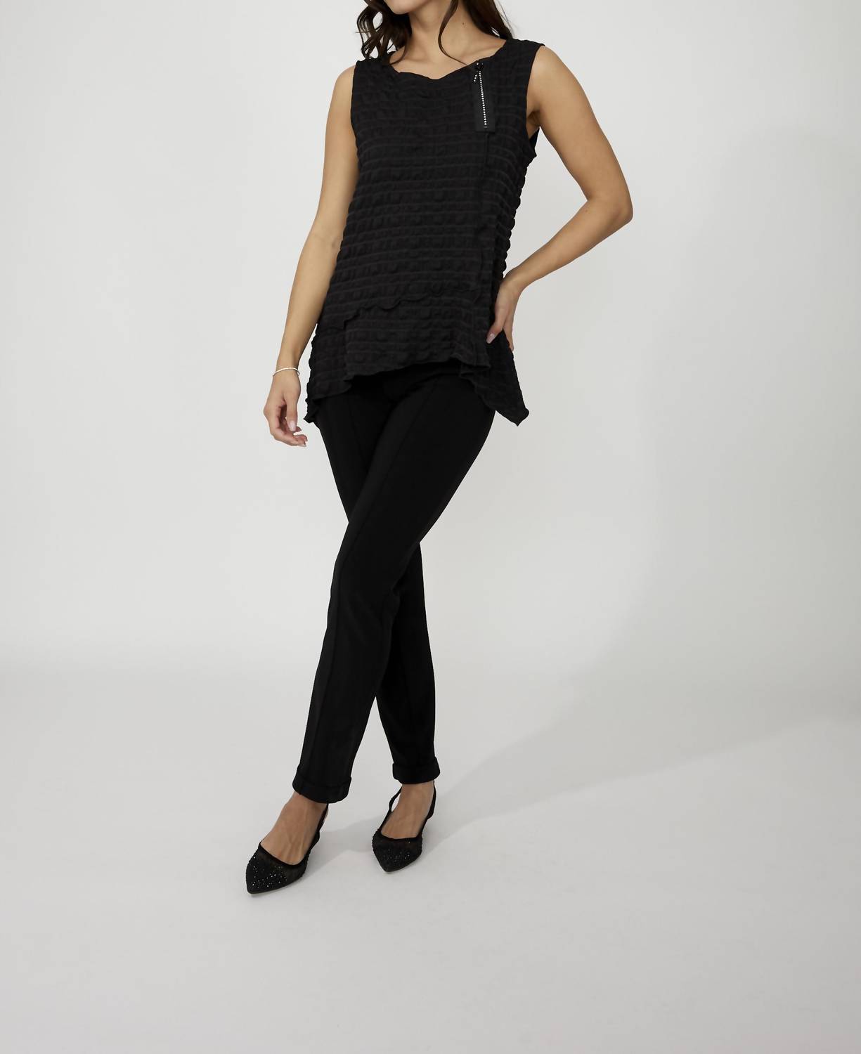 Frank Lyman - Relaxed Fit Sleeveless Top