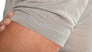 Neste dia - Camisa polo listrada de linho