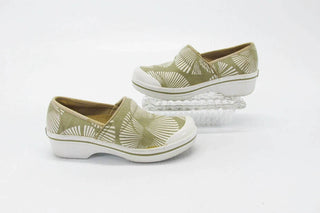 Dansko - Women's Volley Vegan Clog