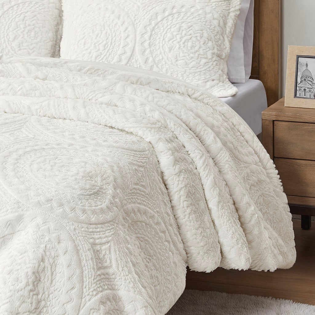 Full/Queen Embroidered Medallion Faux Fur Ultra Plush Comforter Mini Set