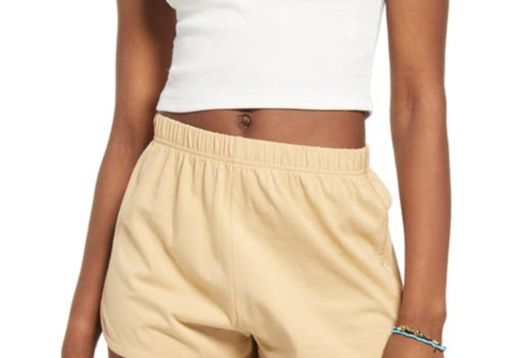 Camiseta curta Henley com mistura de algodão orgânico Bp., cor marfim, tamanho médio