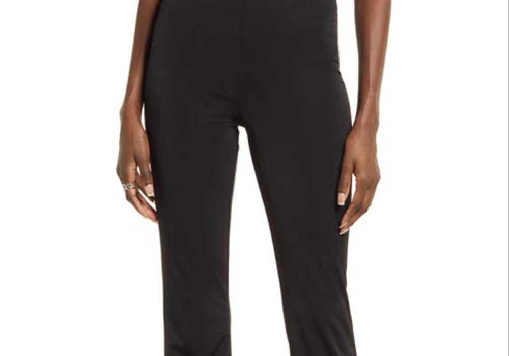 Calça flare de malha com acabamento aberto, tamanho médio, preta