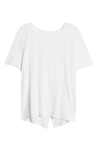 Camiseta Caslon(R) de algodão com decote redondo e listras brancas e azul-marinho, tamanho XS, da Nordstrom