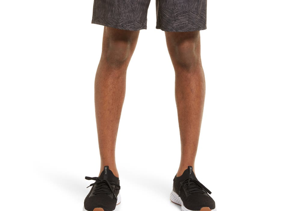 Calções de banho Zella Bluffs - Estampa de olmo em azulejo azul, tamanho XS