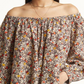 Treasure &amp; Bond Blusa franzida ombro a ombro marrom-marfim Cally Floral tamanho grande