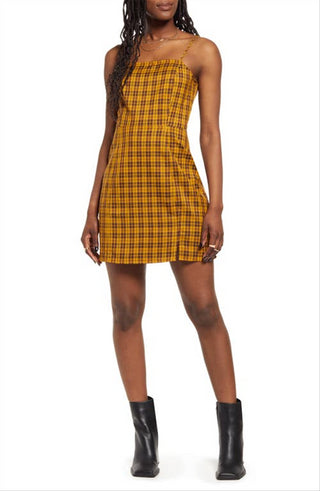 BP. Minivestido Preppy Tecido Marrom Xadrez Tamanho Grande