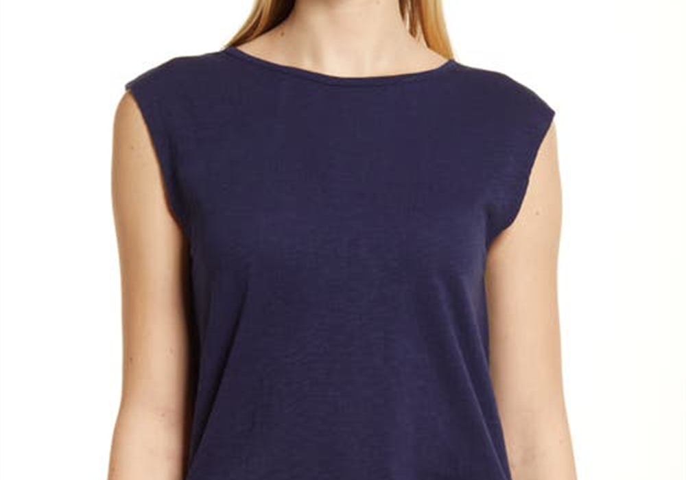 Blusa Caslon com amarração nas costas e manga curta em azul marinho - tamanho X-S