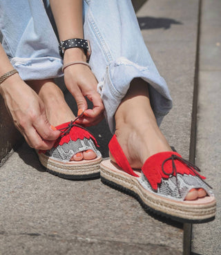 Numa By Spanians - Sandália Anabela Franjas Feminina Estreita