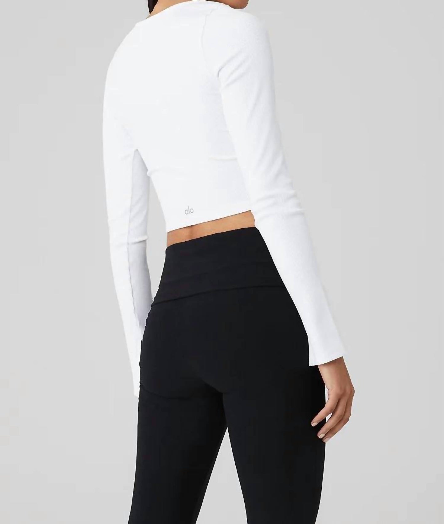 Alo Yoga - Alosoft Ribbed Show Stopper Cropped Shirt
