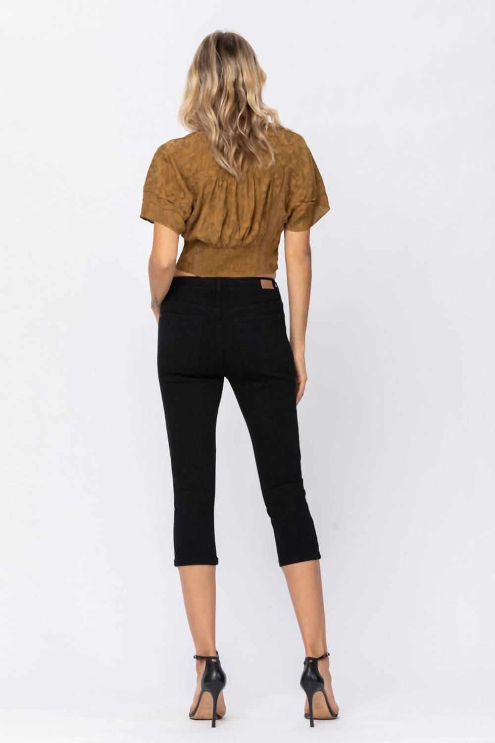 Judy Blue - Mid-rise Skinny Capri Jeans