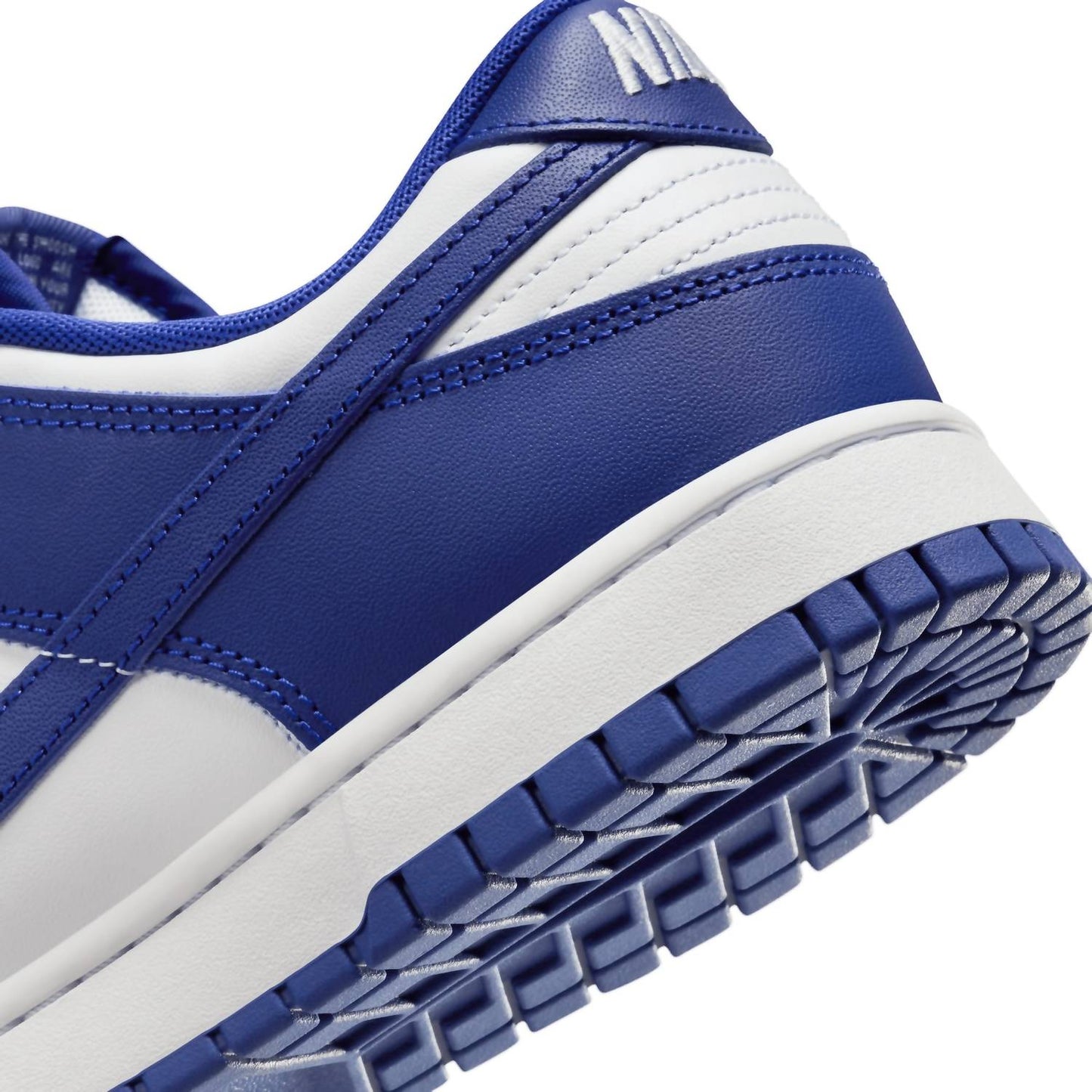 Nike - Men's Dunk Low Retro Sneakers