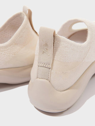 Tabi - Women's Closed Sandal