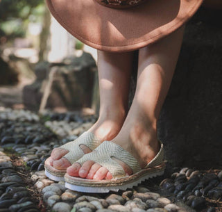 Numa By Spanians - Sandálias plataforma femininas com biqueira para fora e estreitas