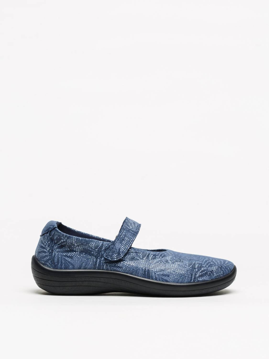 Arcopedico - Women's Velcro Strap Estrela Shoes