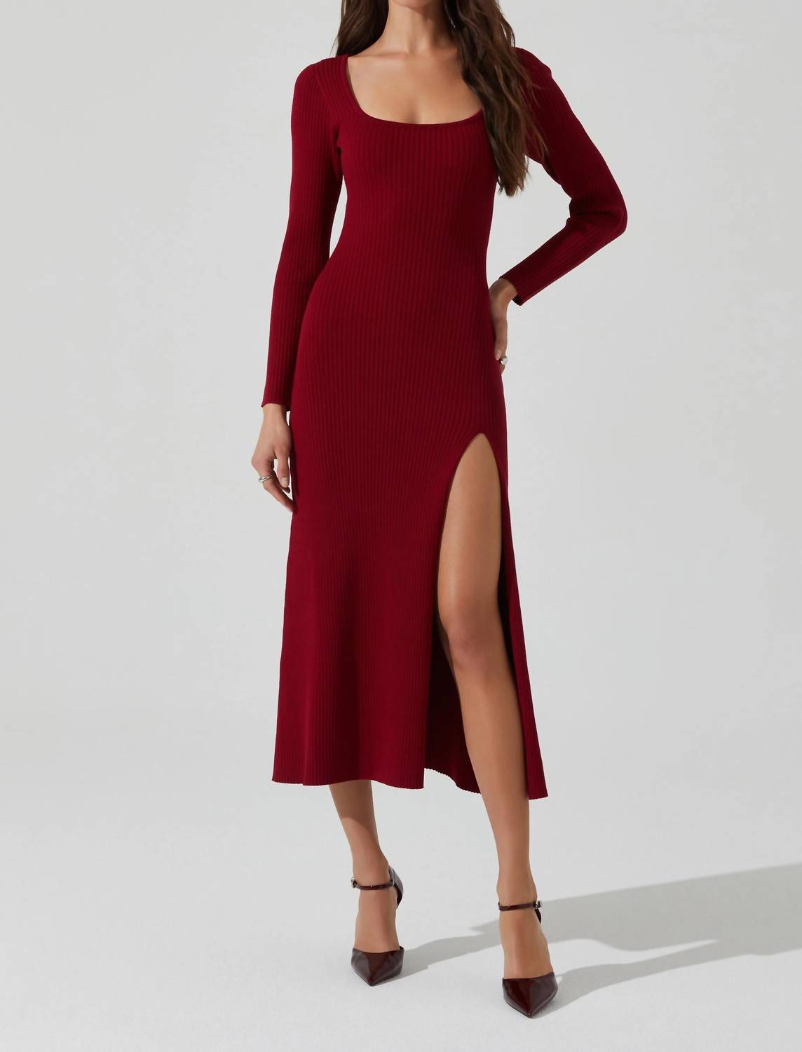 Astr - Long Sleeve Ribbed Sweater Dress
