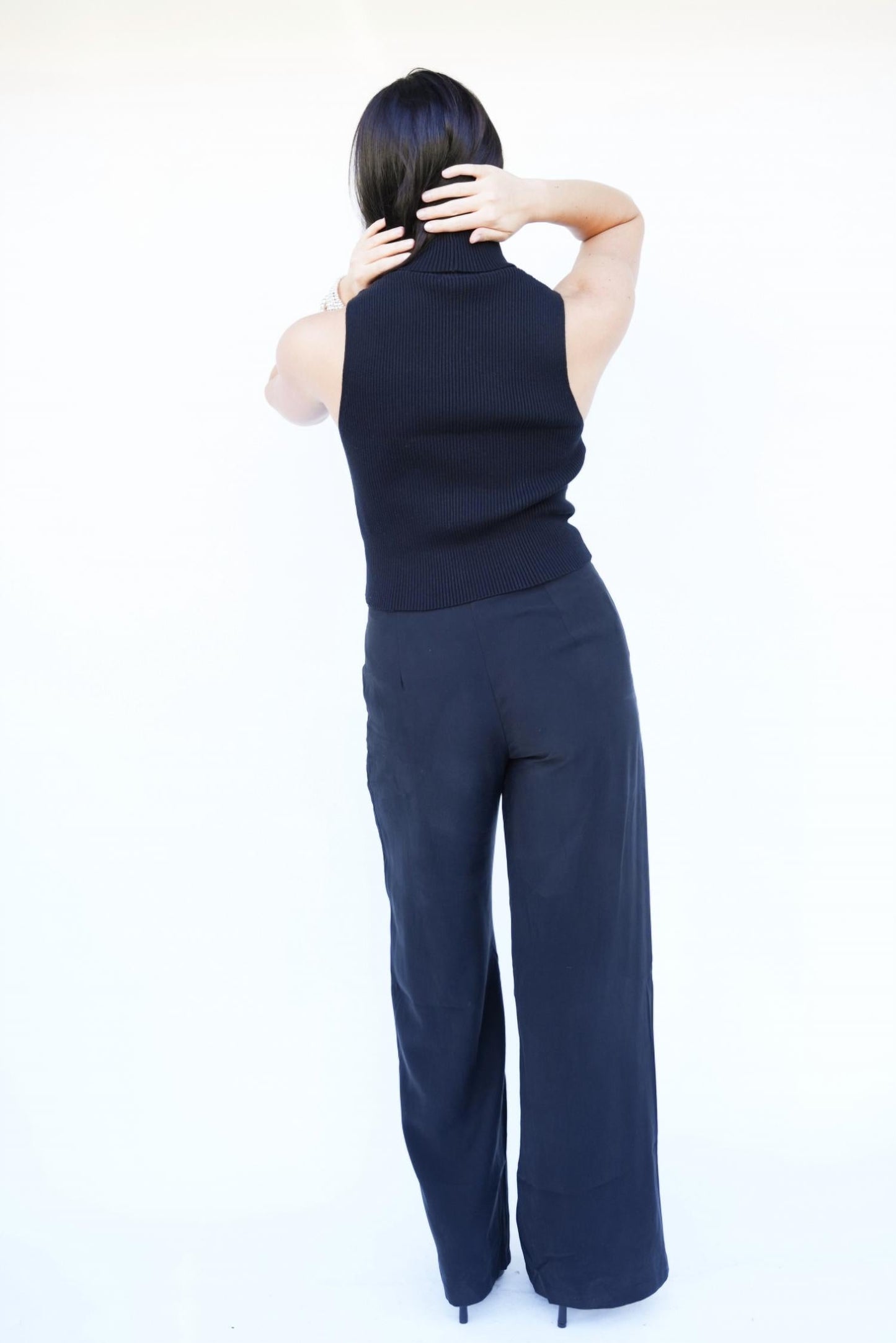 Falcon Park - Wells Sleeveless Turtleneck Top