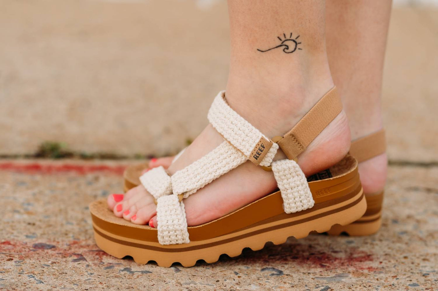 Reef - Women's Cushion Rem Higher Sandal