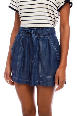 Quinze Vinte - Shorts Carreen com Bolso Patch