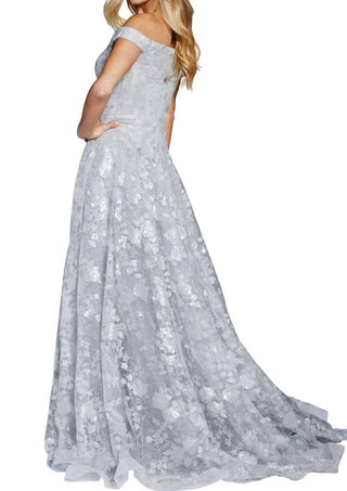 Jovani - Vestido diáfano com ombros à mostra