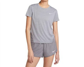 Nike - Camiseta Miler Feminina