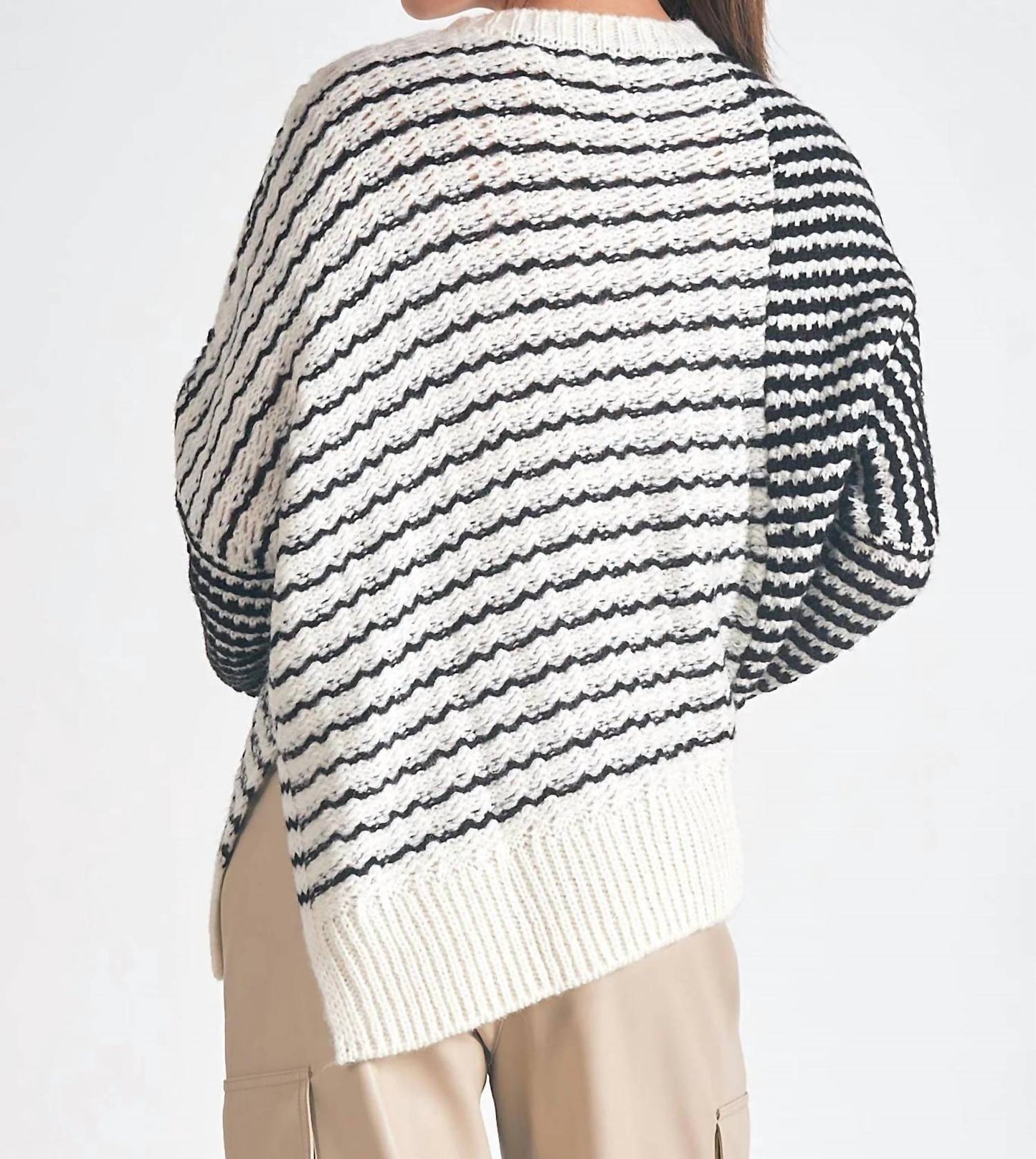 Elan - Mara Round Neck Sweater