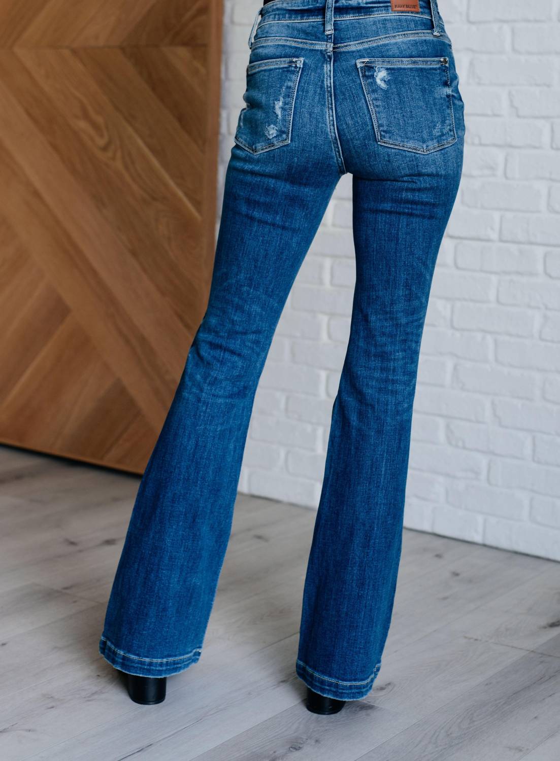 Judy Blue - Midrise Button Fly Trouser Flare With Distressing