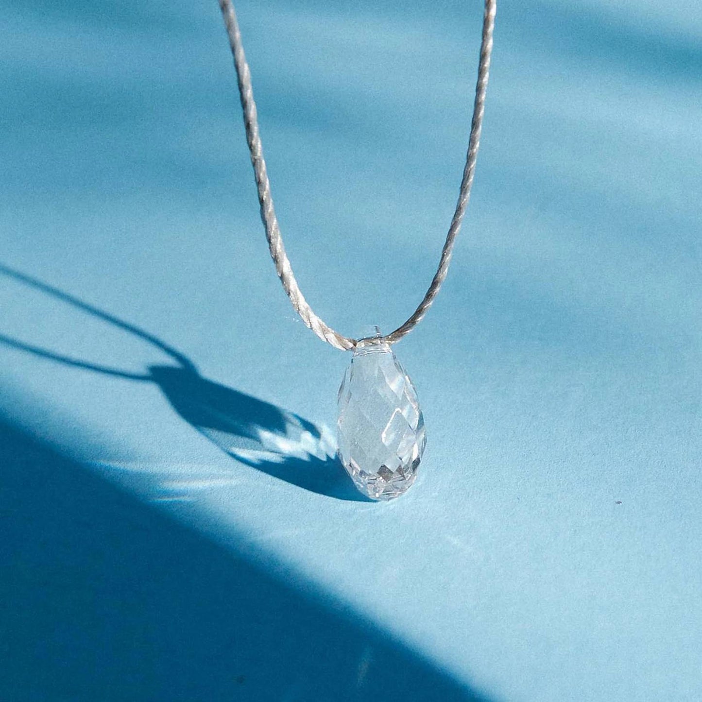 &Livy - Women's Hyevibe Light Prism Crystal Necklace