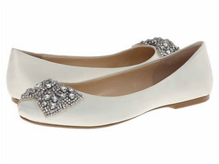 Betsey Johnson - Sapatos baixos Ever Satin femininos