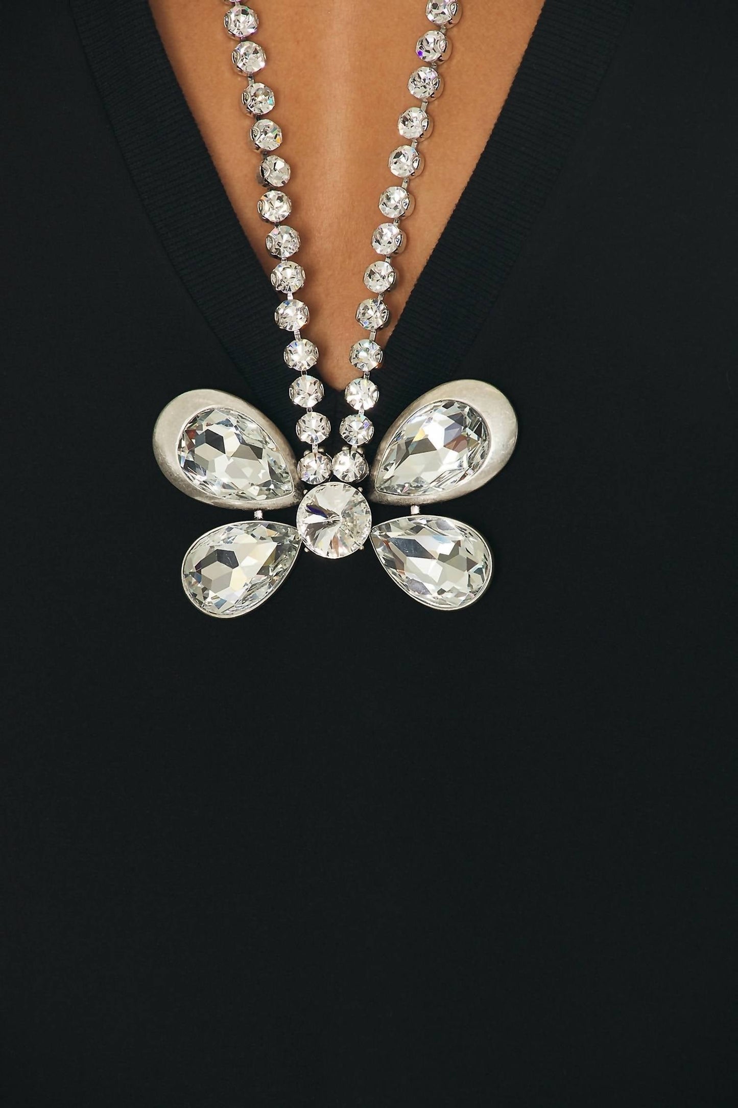 Area - Women's Crystal Butterfly Necklace
