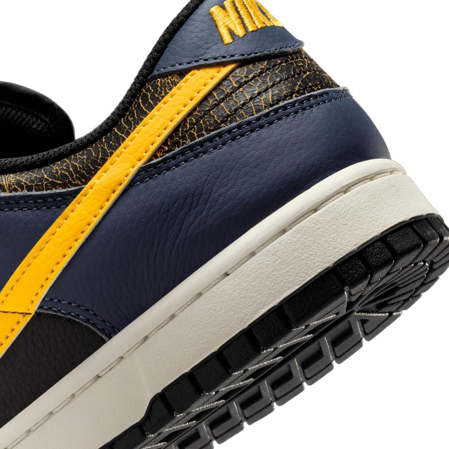 Nike - Men's Dunk Low Retro Sneaker