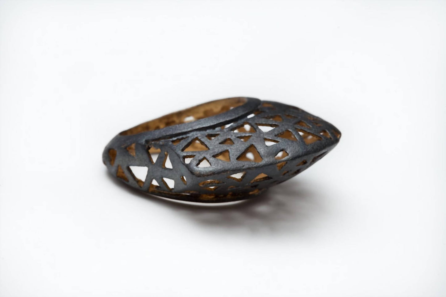 Avenue Chic - Women's Glimpse Ring