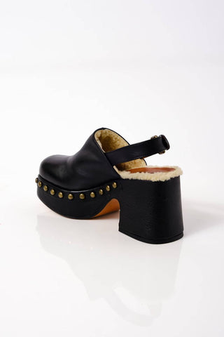 Free People - TAMANCOS DE PLATAFORMA FEMININOS COM TACHAS DE OUTONO