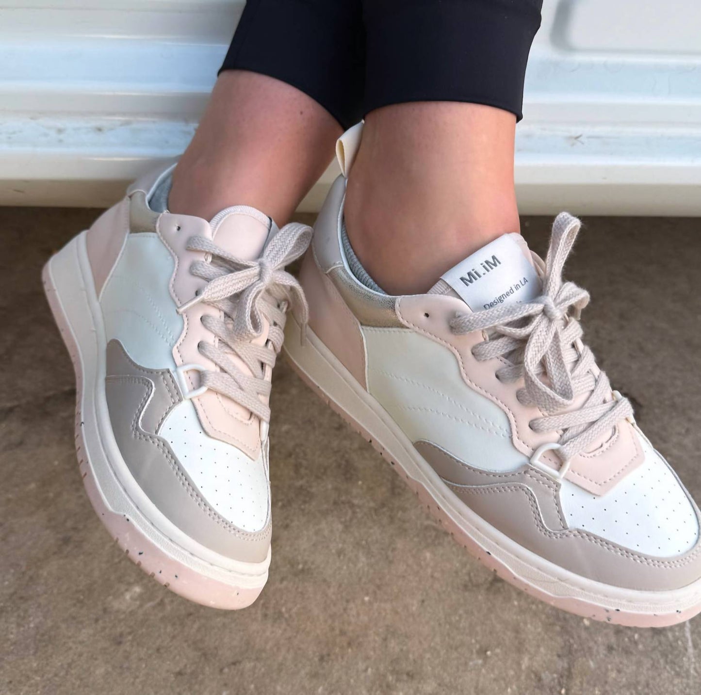 Entro - Women's Sneakers