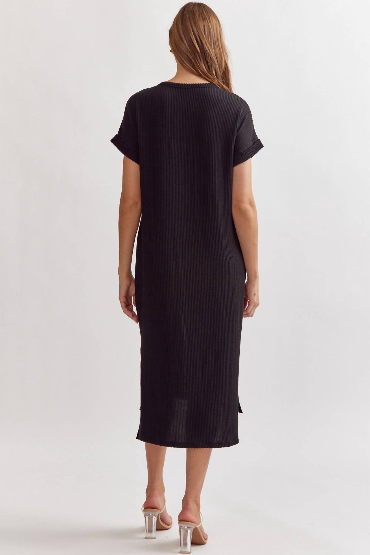 Entro - Ribbed Short Sleeve Midi Dress