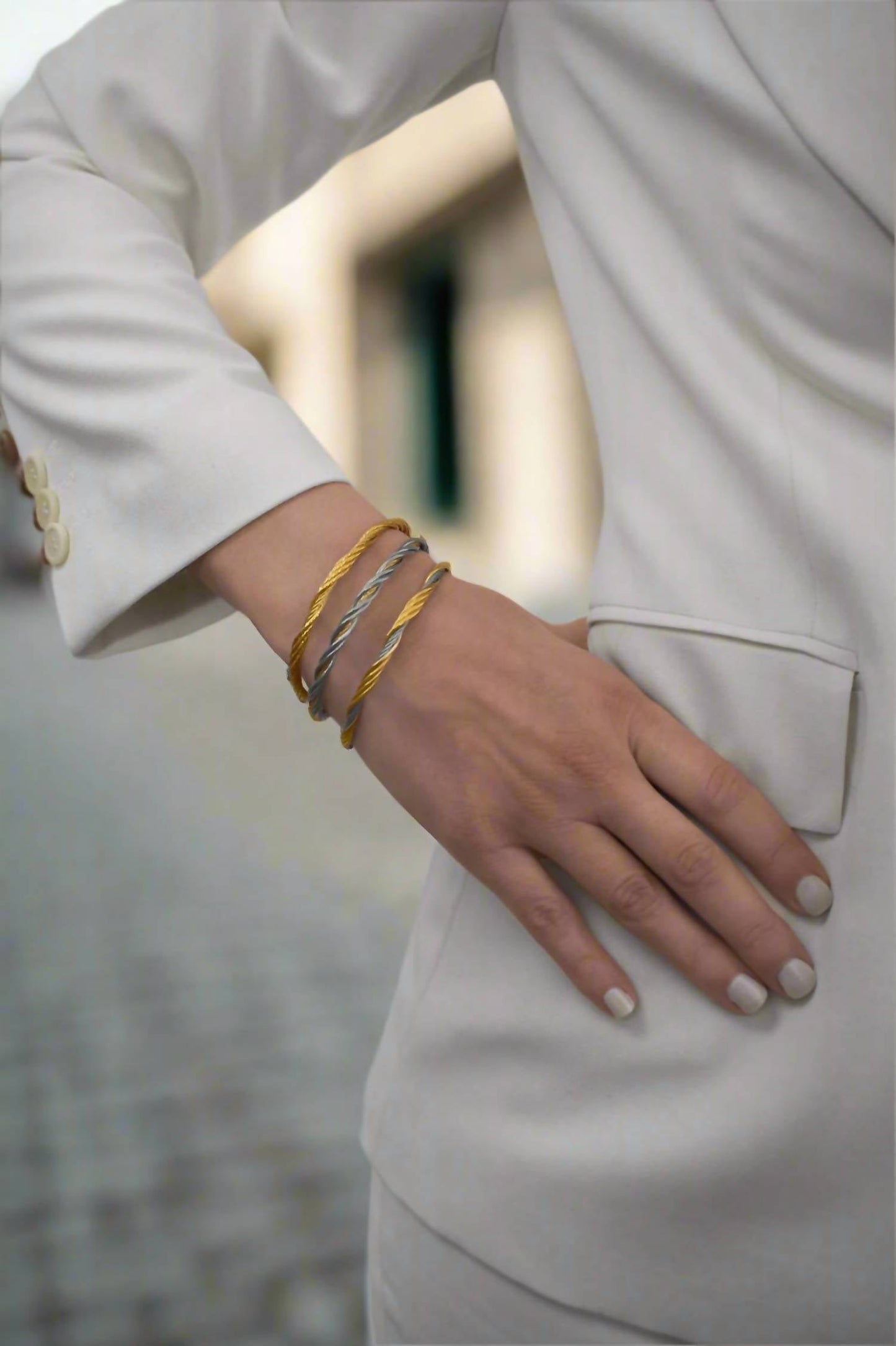 Alor - Women's Modern Twist Stackable Bracelet