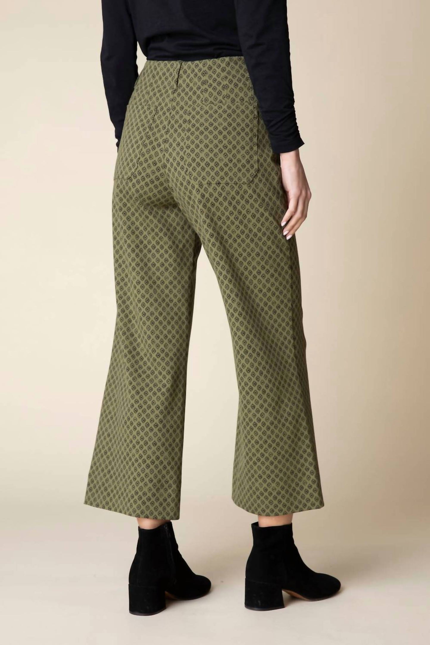 Habitat - Luxe Ponte Stamped Floral Diamond Ankle Pant