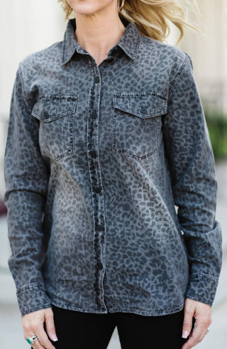 Santuário - Camisa de leopardo Boyfriend Forever