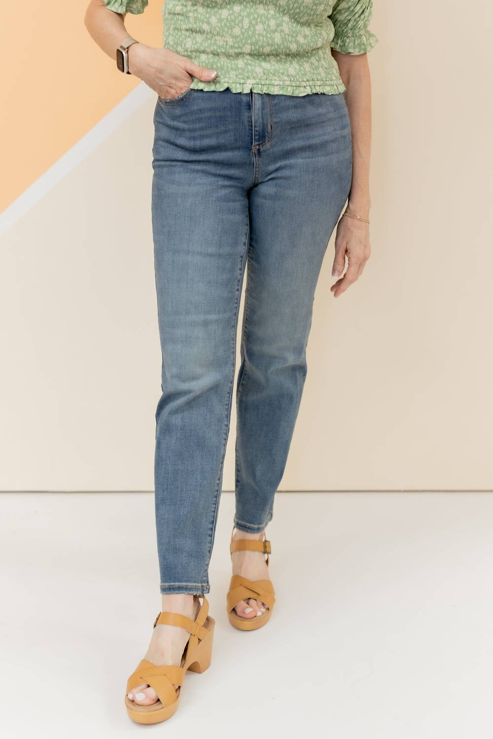 Judy Blue - High Waist Straight Leg Jean
