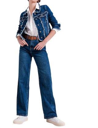 Q2 - Jaqueta jeans com design desfiado