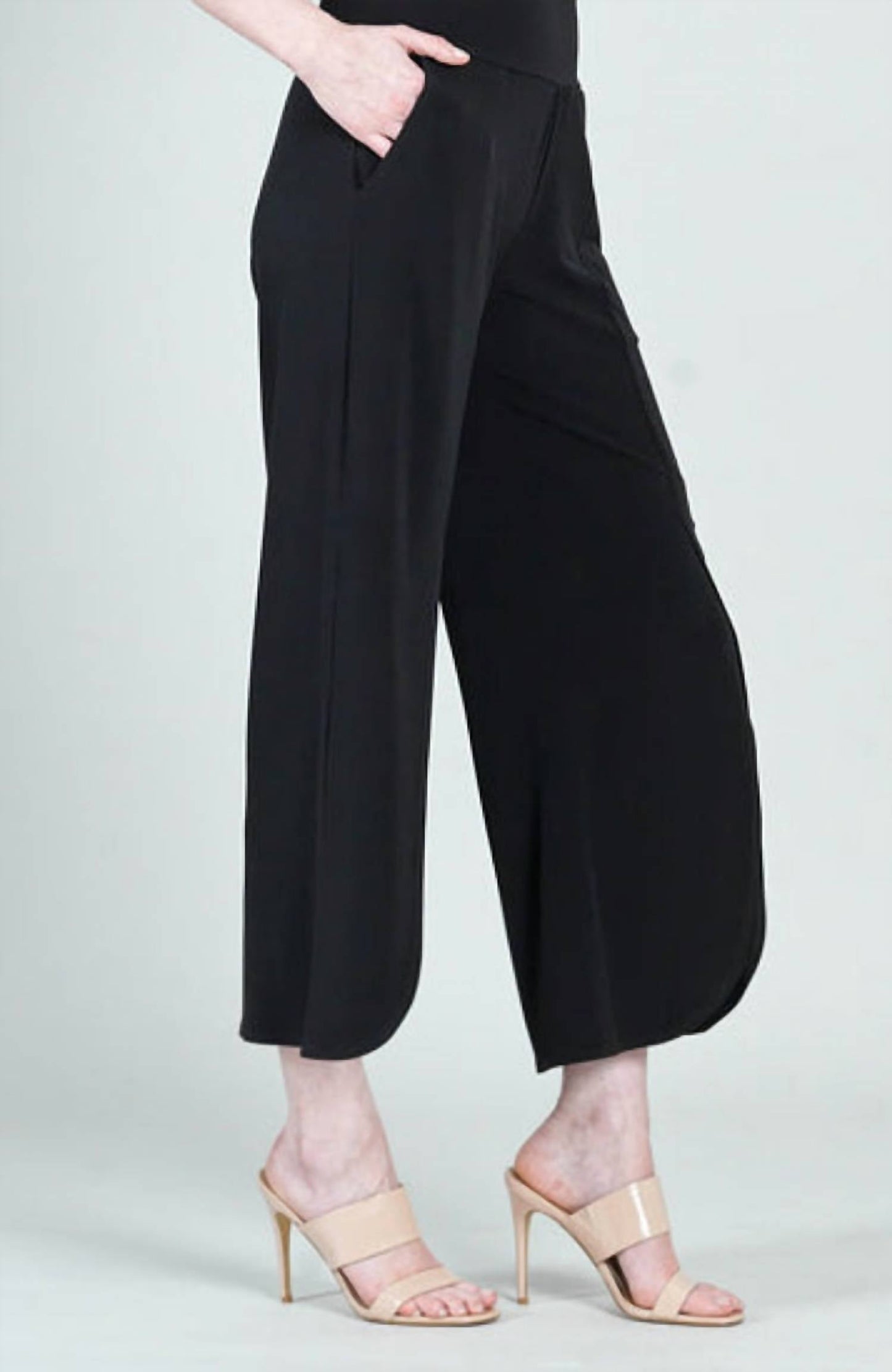 Clara Sunwoo - Front Slit Ankle Petal Pant