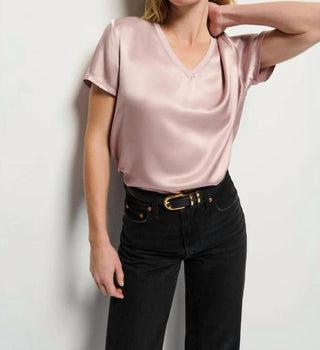 Nation Ltd - Camiseta com decote em V June