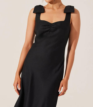 Astr - Kateleya Midi Dress