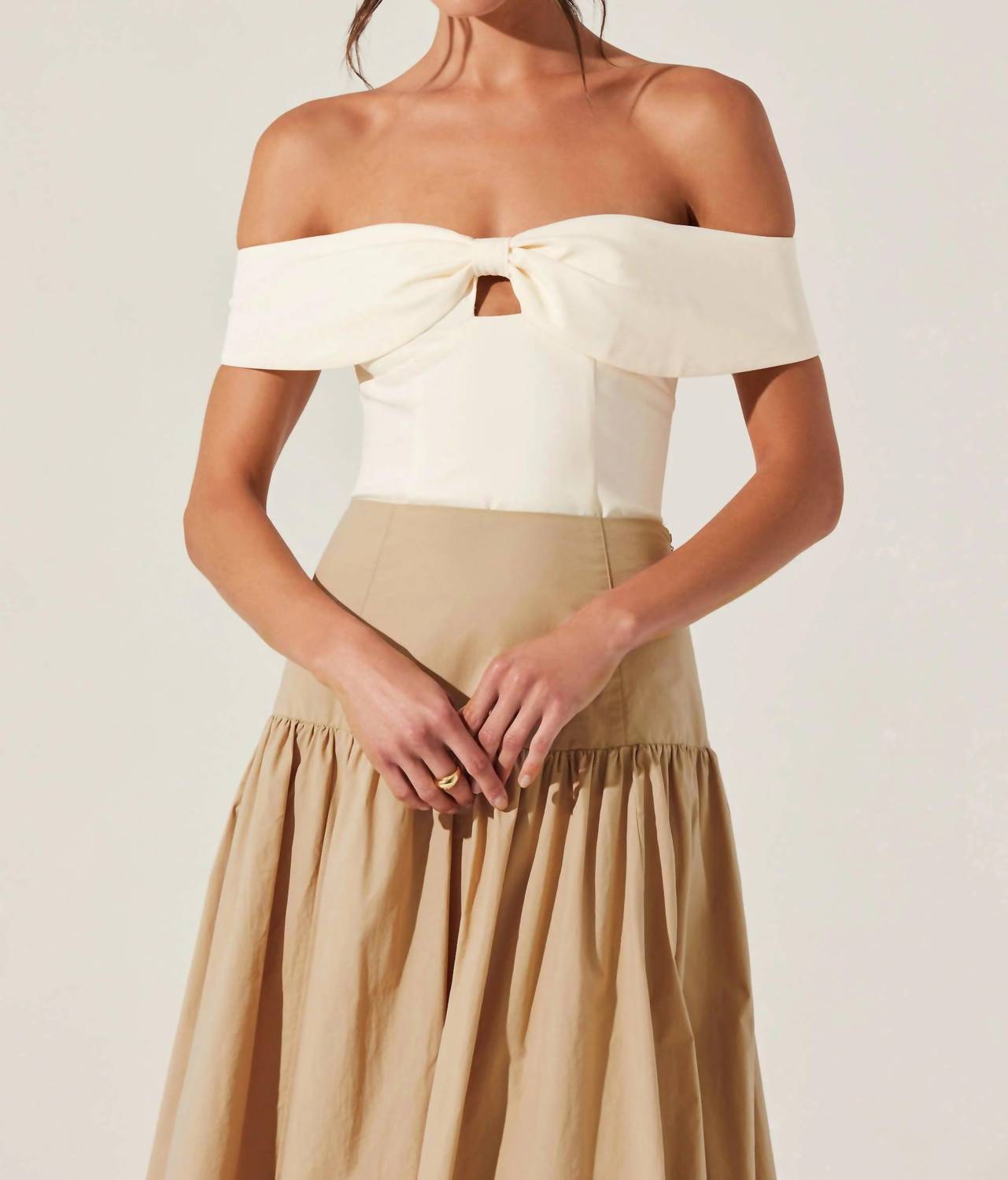 Astr - Off The Shoulder Bow Top