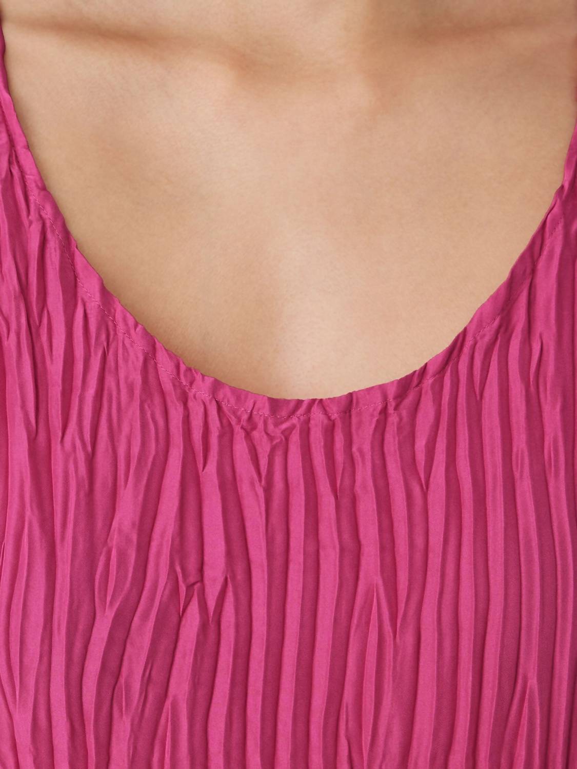 Eileen Fisher - Vestido de seda amassada em camadas