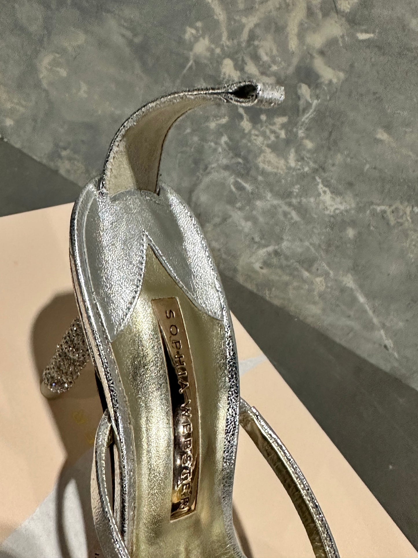 Sophia Webster Sandálias femininas de salto alto Rosalind Almond Toe Crystal Star, cinza, tamanho 7,5