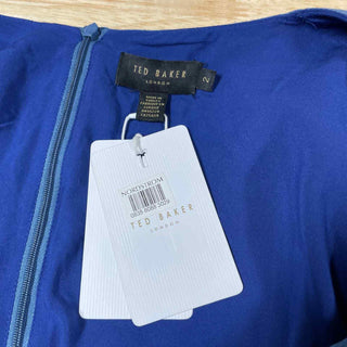 Vestido midi com estampa floral azul e manga bufante, tamanho 2, da Ted Baker London, feminino