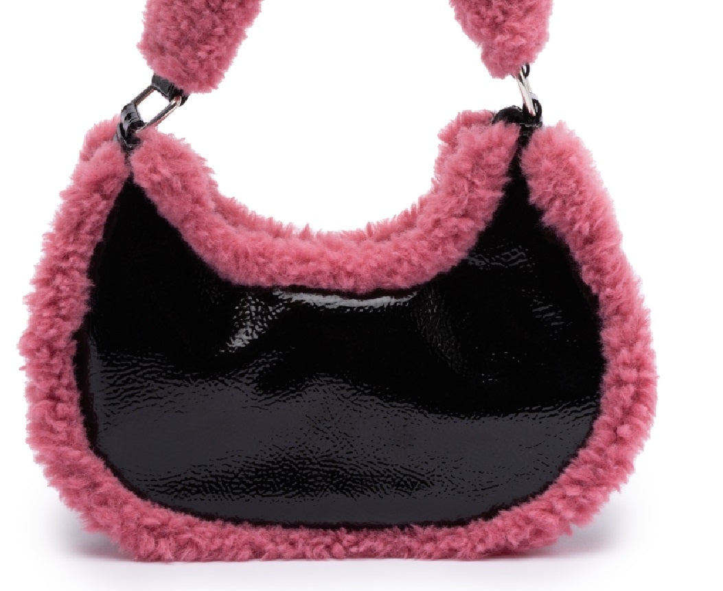 Bolsa de ombro feminina Skinnydip London Kiely Borg Trim, preta, tamanho regular