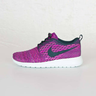Nike - Tênis ROSHE ONE FLYKNIT Feminino