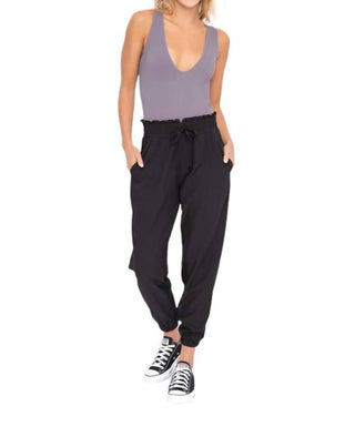 Mono B - Calça de moletom cintura alta com punho